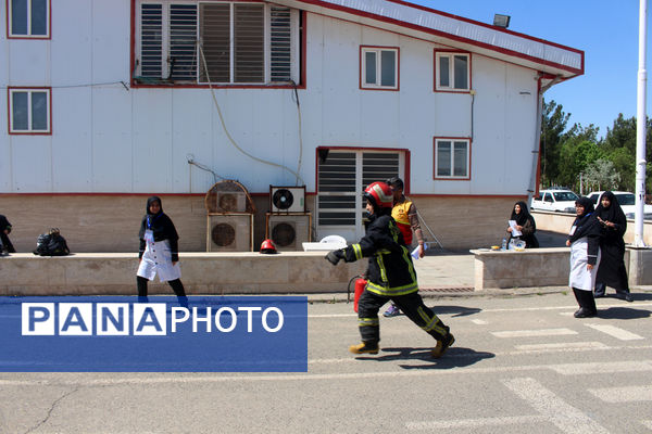 رقابت‌های اطفاء حریق مراقبین سلامت استان قم