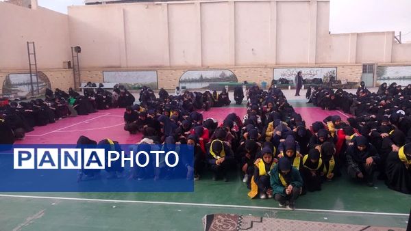 چهارشنبه متفاوت با حضور مدیر آموزش و پرورش ناحیه یک در دبیرستان عفت