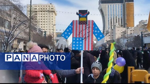 خروش مردم مشهدی در یوم الله ۲۲ بهمن