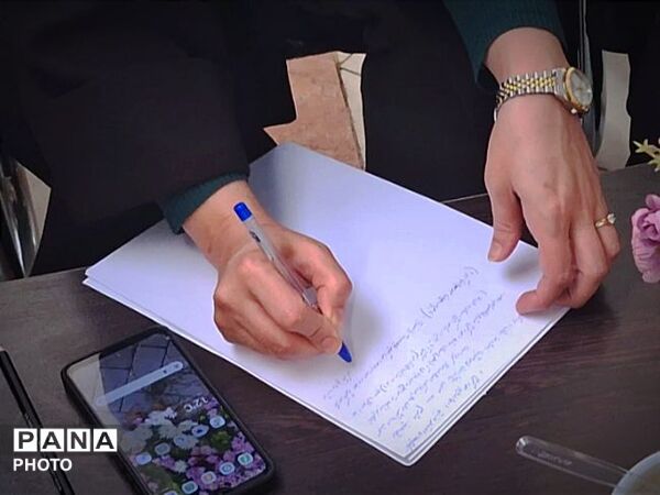 کارگاه استانی آموزشی پیشگیری از خودکشی دانش آموزان در ناحیه پنج مشهد