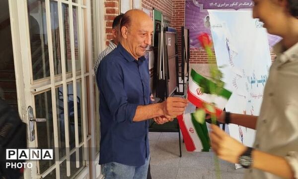 جشن باشکوه آغاز سال تحصیلی در مدرسه فرهنگ منطقه ۱۰