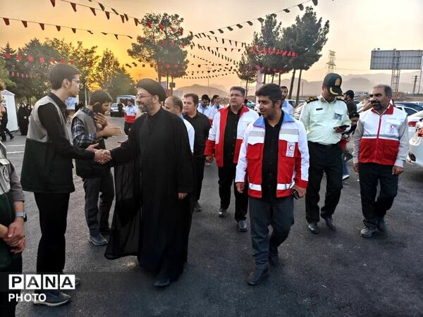 خدمت بی‌وقفه امدادگران هلال‌احمر به زائران
