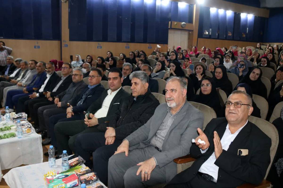 رییس اداره مدارس و مراکز غیردولتی خوزستان بر جایگاه زن و نقش مؤسسان در ارتقای آموزش تاکید کرد