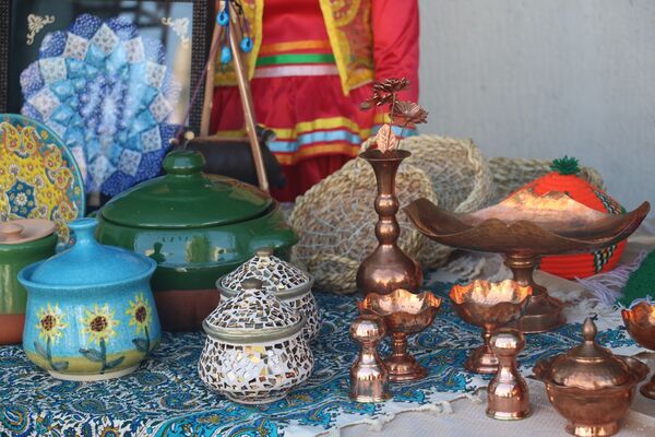 جشنواره ماها در دبستان دخترانه بعثت ۲؛ روزی پر از شادی و خلاقیت