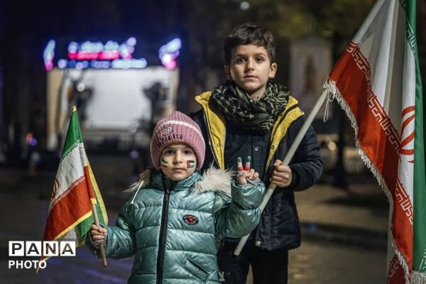 سی و هفتمین موج تجمع مردم فردیس 