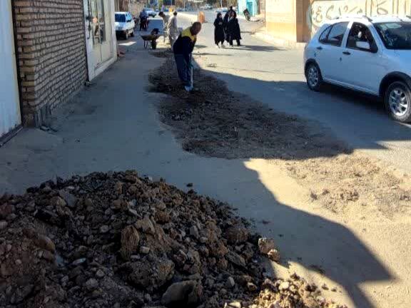 فدافن در مسیر آبادانی