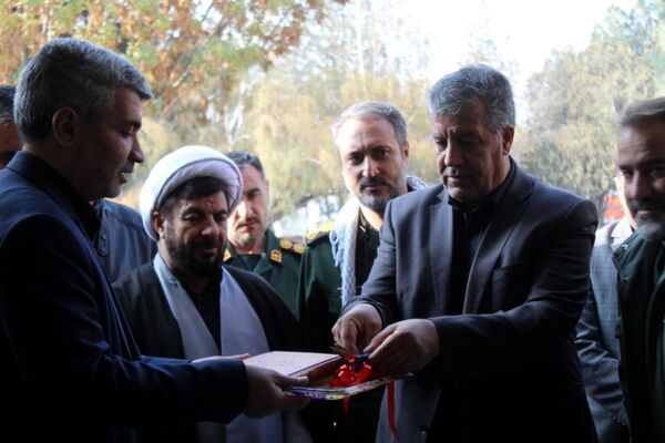نمایشگاه صنایع دستی ملکان فرصتی برای دیدن و خرید آثار بومی