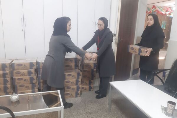 توزیع شیر در مدارس رباط کریم