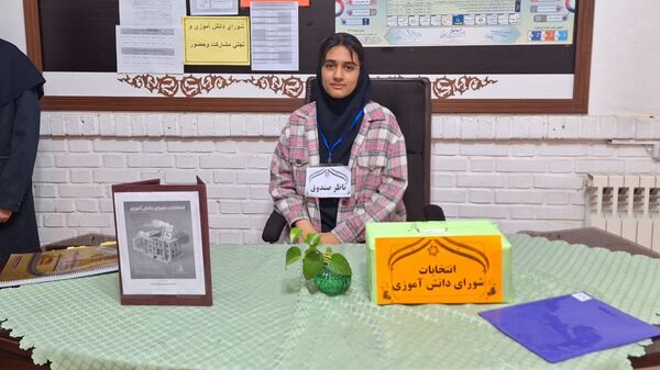 انتخابات شورای دانش‌آموزی در دبیرستان شهید قویدل