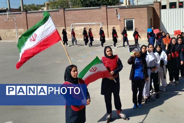 شن ۲۲ بهمن در دبیرستان شهیدان اسماعیلی‌منش
