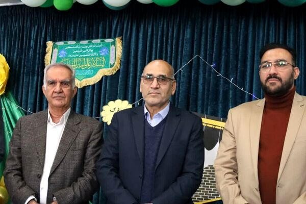 تجلیل از خیر مدرسه‌ساز دبستان دخترانه شاهد پوررضایی