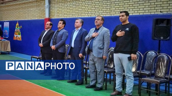 افتتاحیه المپیاد درون مدرسه‌ای به‌مناسبت هفته تربیت‌بدنی و ورزش در دبیرستان الزهرا «س» شهرستان اشتهارد 