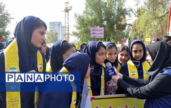 تجمع بزرگ فرهنگیان و دانش‌آموزان خوزستانی در حمایت از مقاومت