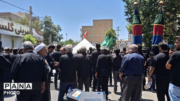 مراسم صبح عاشورای حسینی در مسجد جامع امیرالمؤمنین با حضور عزاداران حسینی 