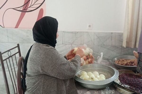 مراسم ولادت حضرت فاطمه زهرا (س) و روز مادر در دبیرستان شهید مجید دهنوی