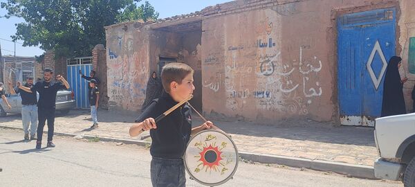 عزاداری ظهر عاشورا در روستای حسن آباد بلهر 