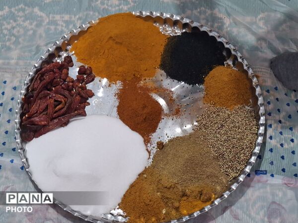 اجرای طرح بوم پایه چهارم مدرسه شهید ابراهیم تنیده ناحیه یک بندرعباس