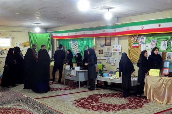 فجر دانش آموزی در قلبِ ری