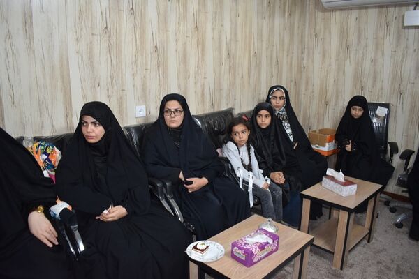 مراسم تقدیر از دانش‌آموزان هنرمند اسلامشهری با حضور امام جمعه شهرستان