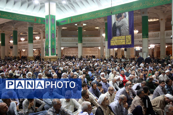 مراسم اربعین شهدای خدمت از سوی رهبر معظم انقلاب در قم 