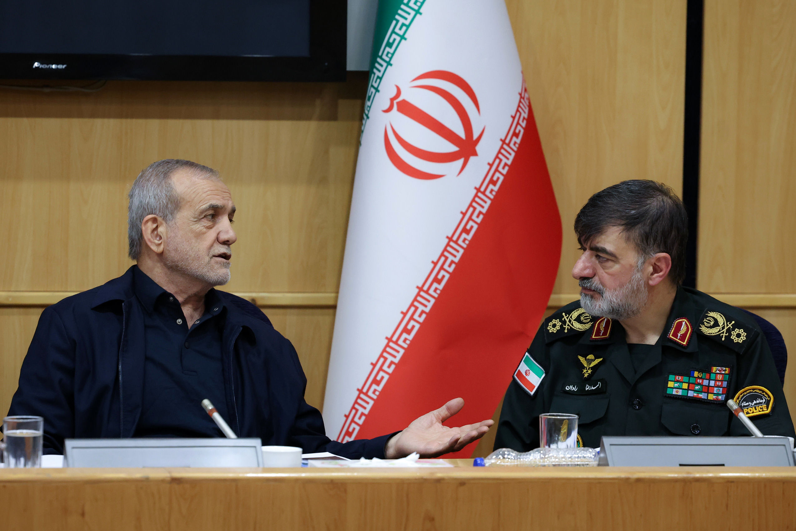 تقویت، بازمهندسی و مردمی‌سازی ساختار امنیت داخلی کشور ضروری است