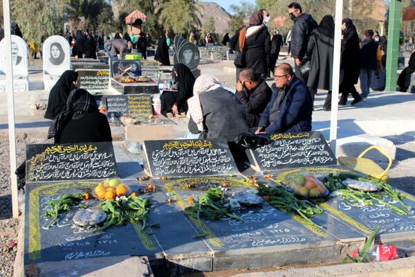 مثل نخل‌هایمان استوار ماندیم 