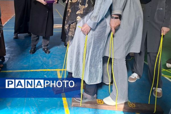 کارگاه آموزشی مربیان پیشتاز سازمان دانش‌آموزی در اردوگاه شهید منتظری شهریار 