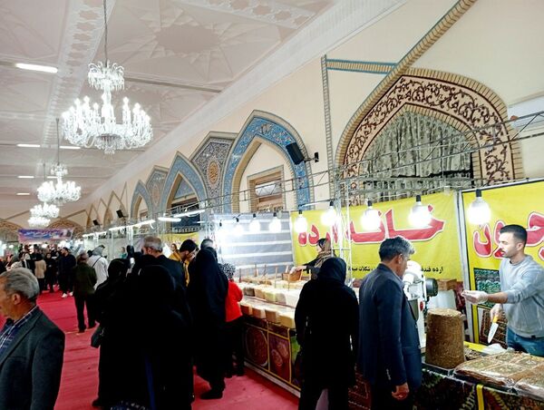 برپایی نمایشگاه بهاره در کاشمر