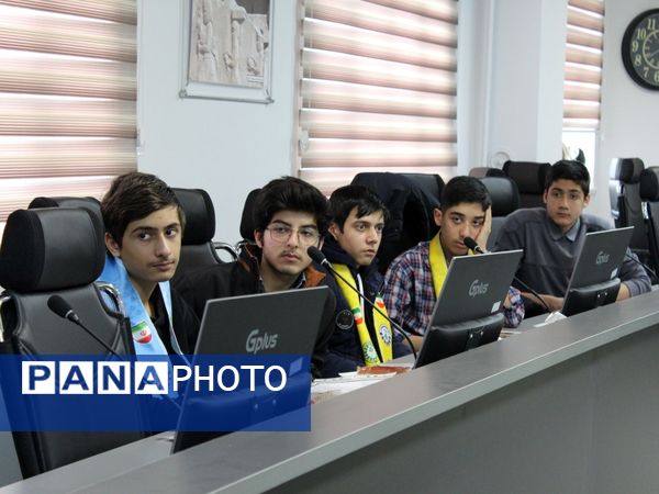 اولین نشست هیئت‌رئیسه و اعضای شورای دانش‌آموزی آموزش و پرورش ناحیه ۶  