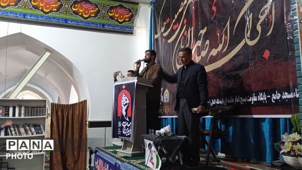 مراسم گرامیداشت چهارمین روز تدفین «امام شهید» در مسجد جامع دولت‌آباد