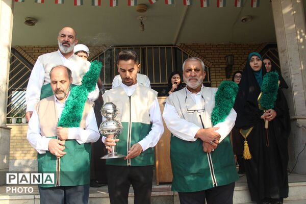 حضور خادمان‌ امام رضا (ع) در هنرستان شهدای سایپا اسلامشهر