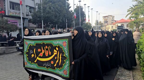 مراسم تشییع پیکر هفت شهید گمنام در رشت