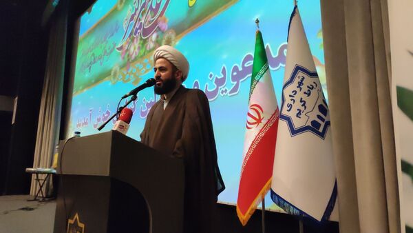 جشن پرنشاط «شکوه مادری، مهر پدری» در فرهنگسرای معلم شهرستان رباط کریم