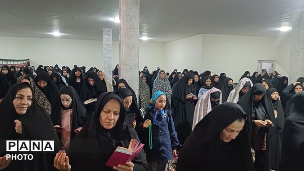 چلیچه در شب قدر غرق نور و نیایش شد