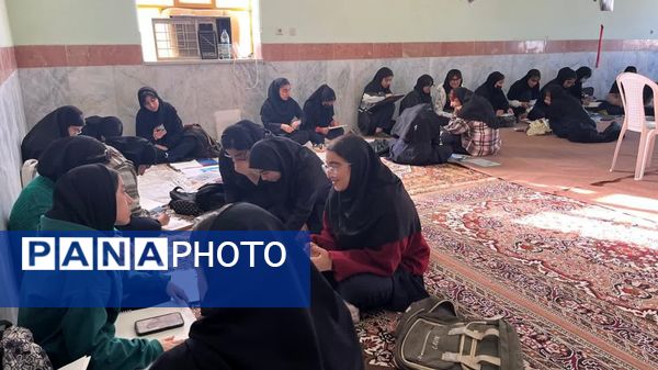 مسابقات فرهنگی‌ هنری با استقبال هنرمندان و دانش‌آموزان برگزار شد