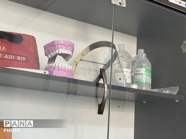 تجهیز و افتتاح اتاق بهداشت در آموزشگاه موحدین تبادکان