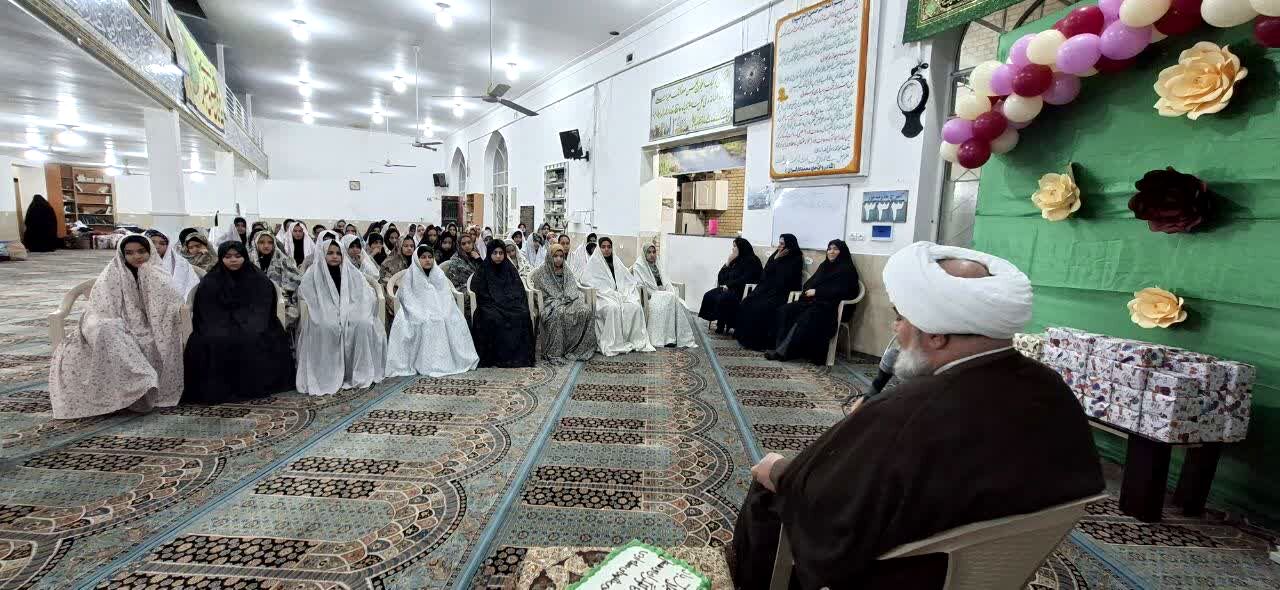 برگزاری مراسم اعتکاف در دبیرستان شهید جهانی ابرکوه