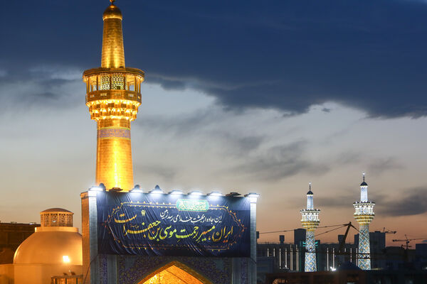 حال و هوای حرم مطهر رضوی در شب شهادت امام کاظم علیه السلام