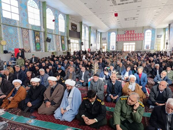 نماز عبادی سیاسی جمعه در روستای مزده خلیل آباد 