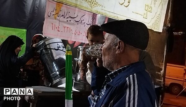 دویست و بیست و نهمین شب از فعالیت موکب کانال حسینیه امام خامنه ای و رسانه امام رضا (ع) بلوار فضل نیشابور در قاب پانا 