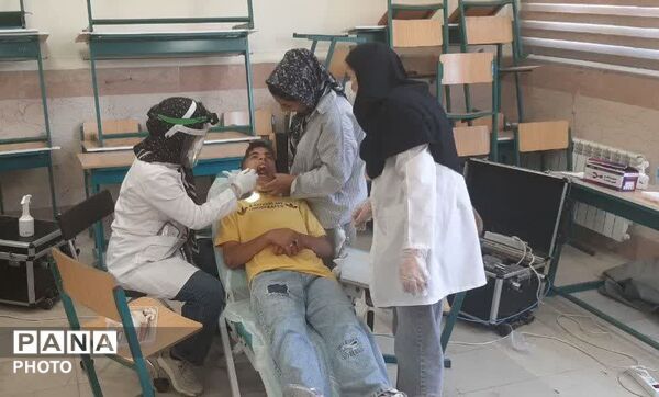 خدمات گسترده درمانی گروه‌های جهادی دانشجویی در منطقه  شهرک ابریشم چهار باغ ساوجبلاغ