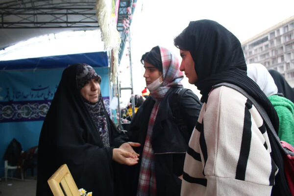 جلوه های حضور خادمان نوجوان در شادپیمایی مسجد جمکران