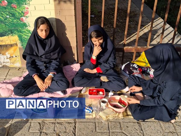 پیشتازان سلامت و نشاط در اردوی دبیرستان شهید مدرس 