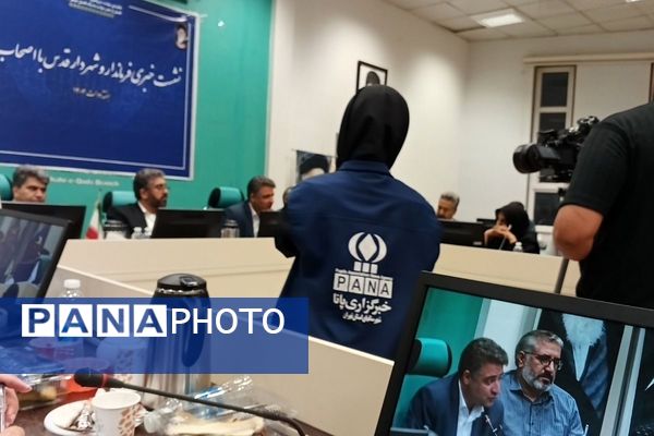 نشست خبری فرمانداری  شهرستان قدس با اصحاب رسانه در هفته دولت و خبرنگاری