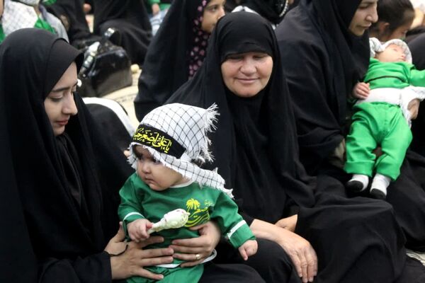 اجتماع بزرگ شیرخوارگان حسینی در حسینیه ثارالله یاسوج