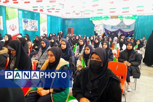 چهاردهمین رویداد دانش‌آموزی مدرسه‌ انقلاب در ناحیه 3 شیراز