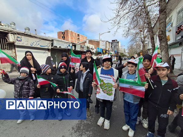 حماسه دهه نودی‌ها در راهپیمایی ۲۲ بهمن قائمشهر