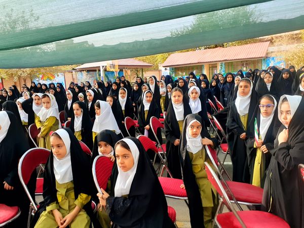 بازگشایی مدرسه غنچه ها ی انقلاب برای سالی پرنشاط