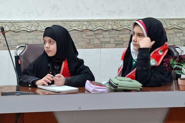جلسه هم‌افزایی و توانمندسازی دانش‌آموزان جدیدالورود خبرگزاری پانا قرچک