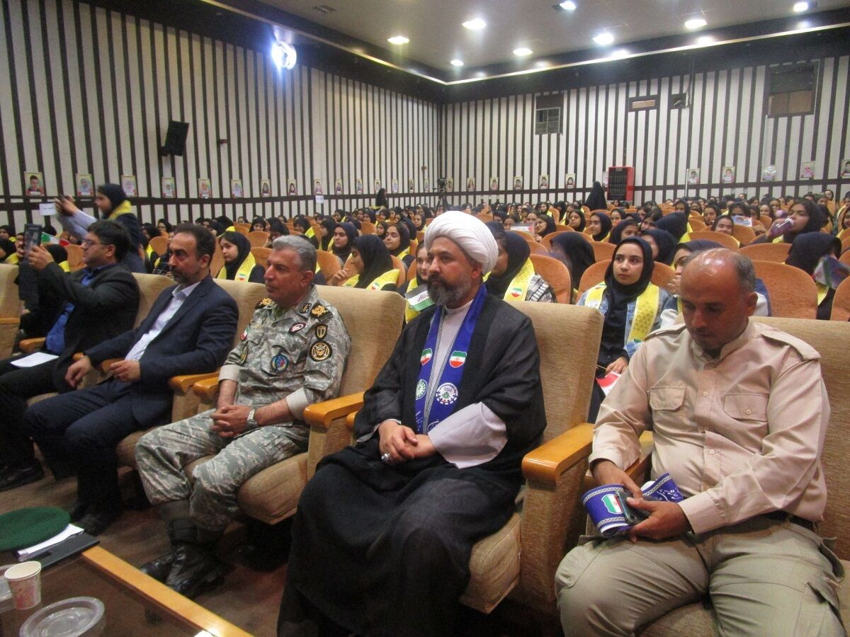 برگزاری یادواره شهدای جنگ ۱۲ روزه در کانون رشد ناحیه 3 کرج 